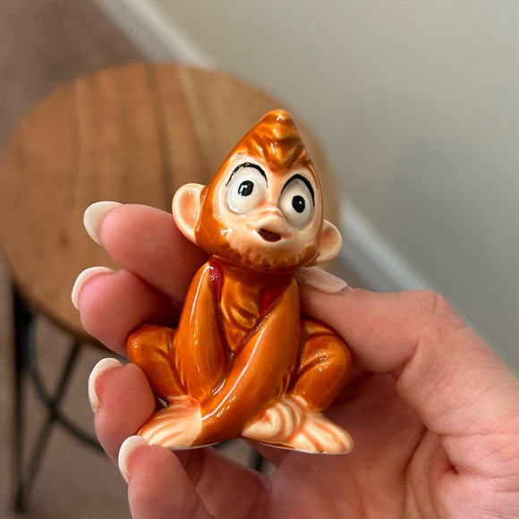 Disney Abu Vintage Figurine Porcelain Statue Aladdin Porcelain Collectible - Picture 6 of 6